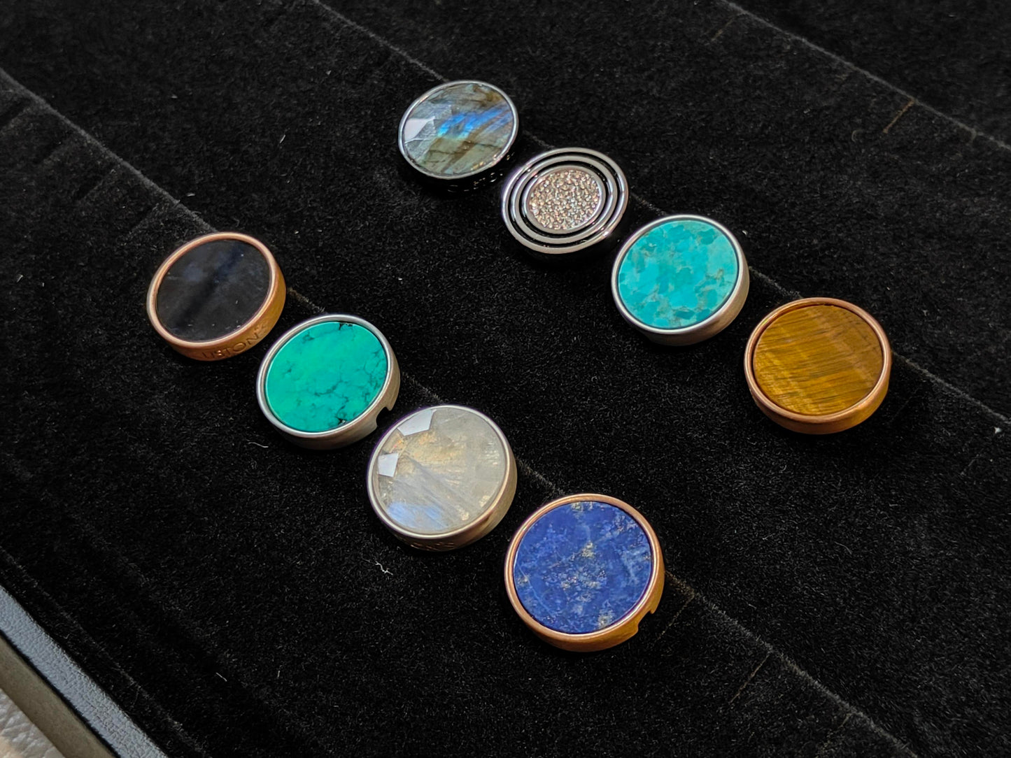 PRO Grande vitrine d'exposition pour boutons interchangeables cuir PU noir intérieur velours