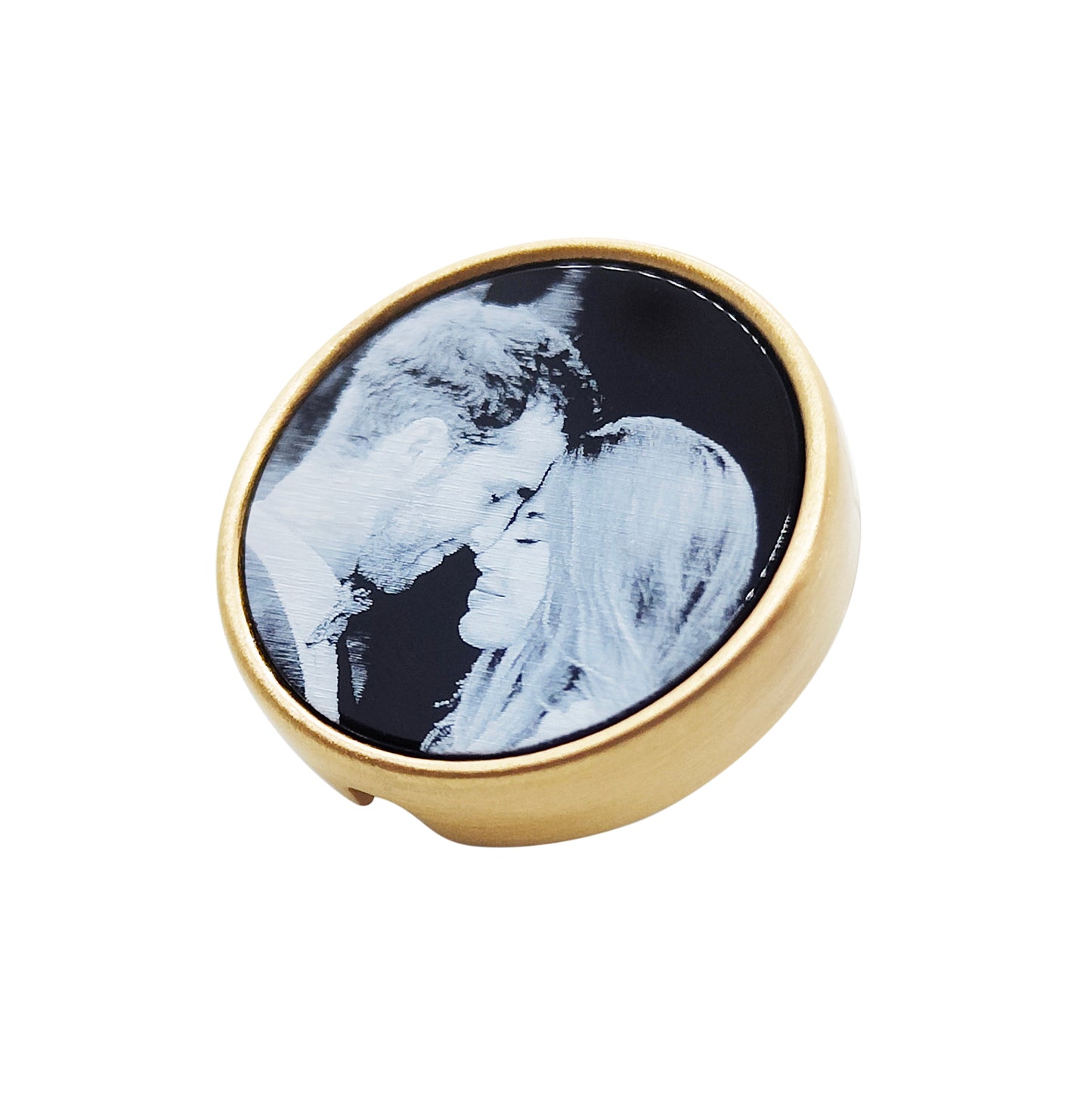 21mm button in brushed gold metal and black onyx